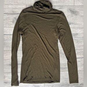 Wilfred olive green Turtleneck shirt